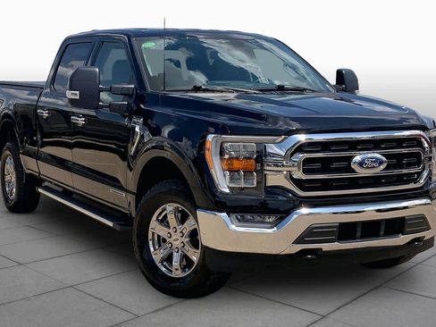 Used 2023 Ford F150 XLT w/ Equipment Group 302A High AWD/4WD image 3