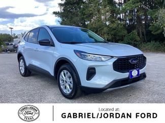 New 2026 Ford Escape Active video 1