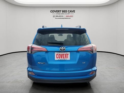 Used 2017 Toyota RAV4 LE image 8