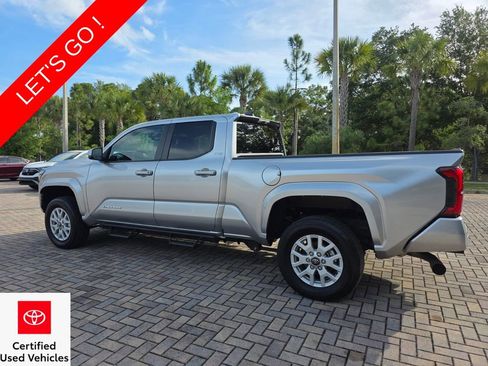 Certified 2025 Toyota Tacoma SR5 image 9