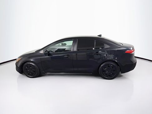 Used 2021 Toyota Corolla L FWD image 4