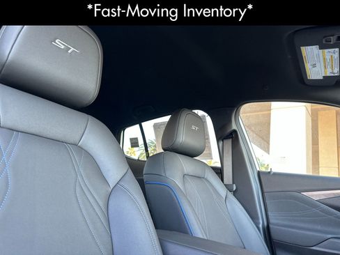 New 2026 Buick Envista Sport Touring image 17