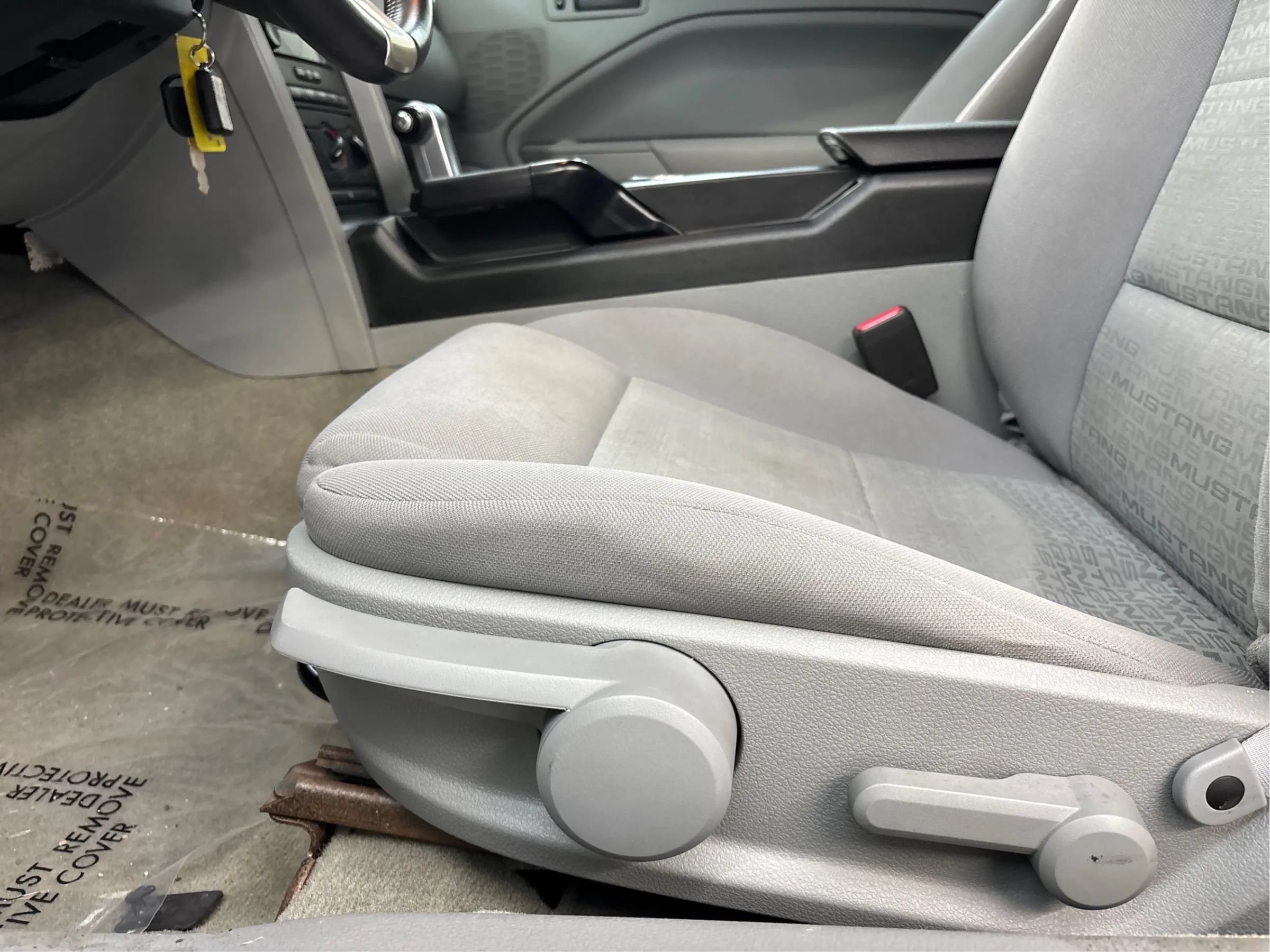 Used 2007 Ford Mustang Premium RWD image 23