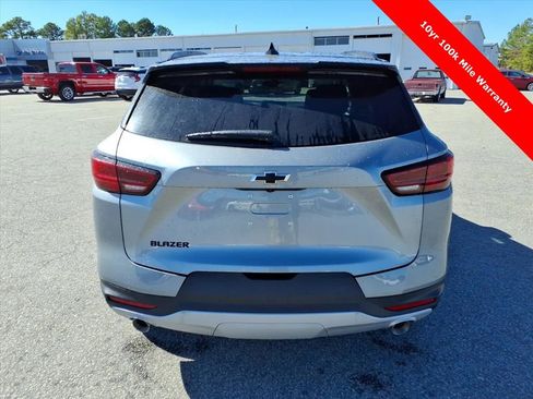 New 2025 Chevrolet Blazer LT w/ Midnight/Sport Edition image 4