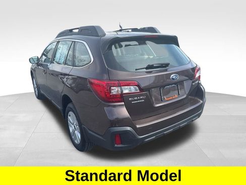 Used 2019 Subaru Outback 2.5i AWD/4WD image 3