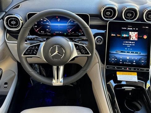 New 2026 Mercedes-Benz GLC 300 4MATIC image 25