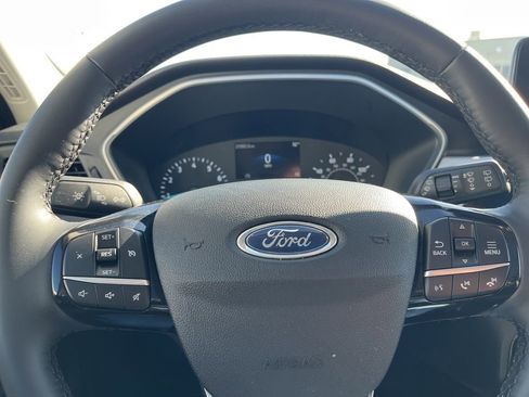 Used 2022 Ford Escape SE w/ Convenience Package image 16