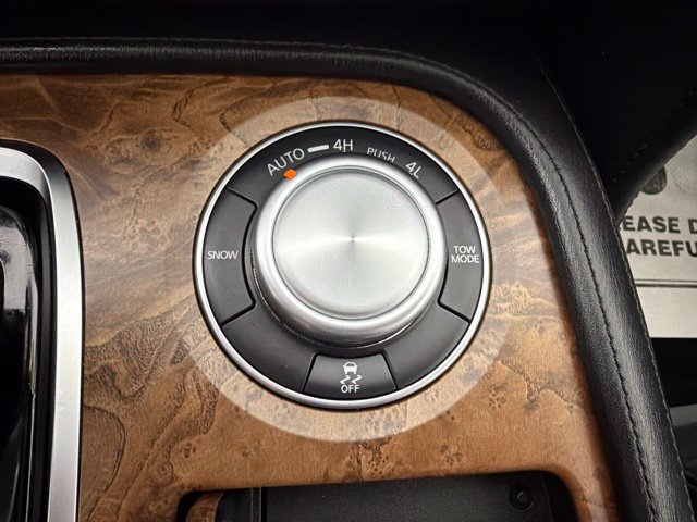 Used 2024 Nissan Armada SL w/ Captain's Chairs Package AWD/4WD image 13