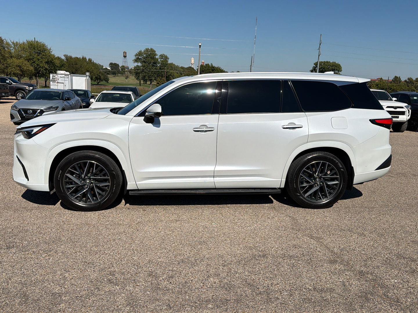Used 2025 Lexus TX 350 AWD w/ Technology Package image 4