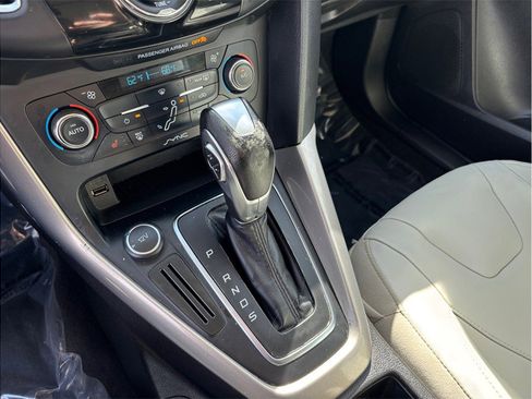 Used 2016 Ford Focus Titanium image 30