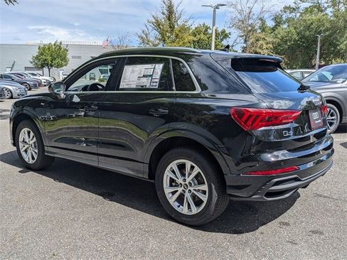 Used 2025 Audi Q3 2.0T Premium w/ Convenience Package image 12