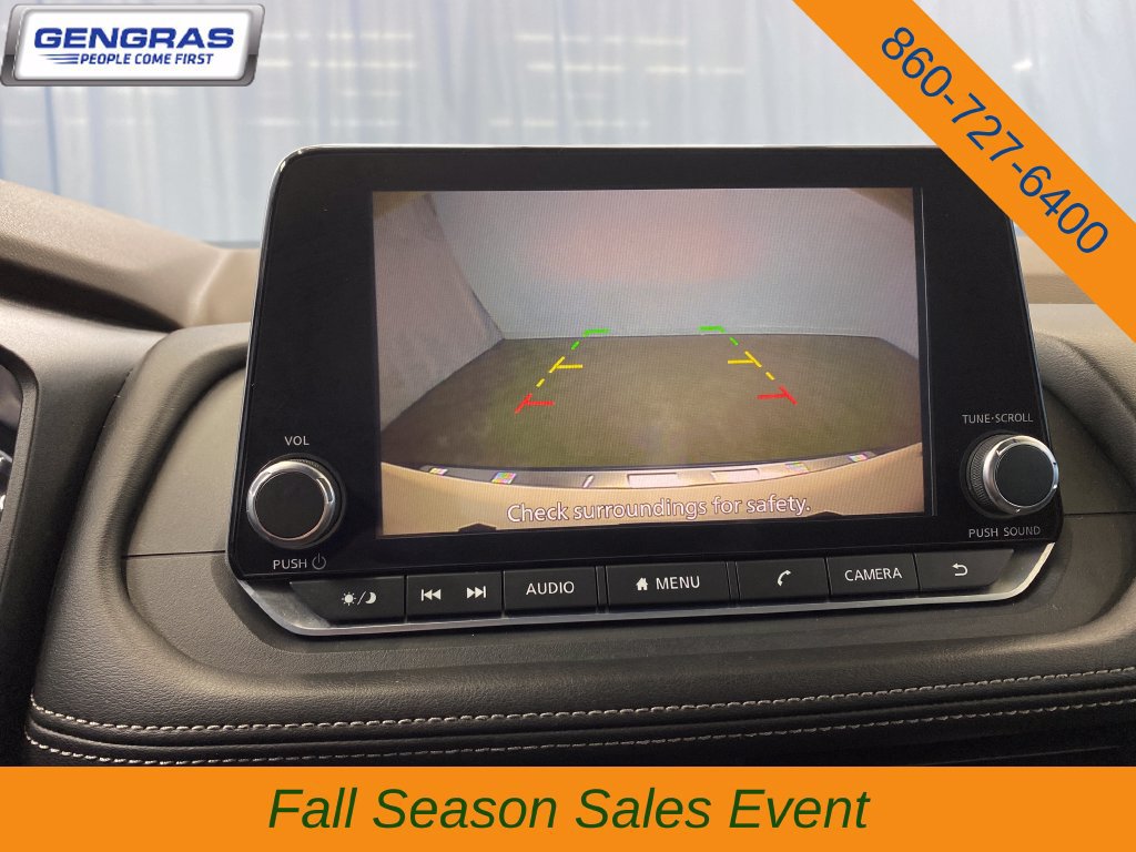 Used 2023 Nissan Rogue SV AWD/4WD image 18