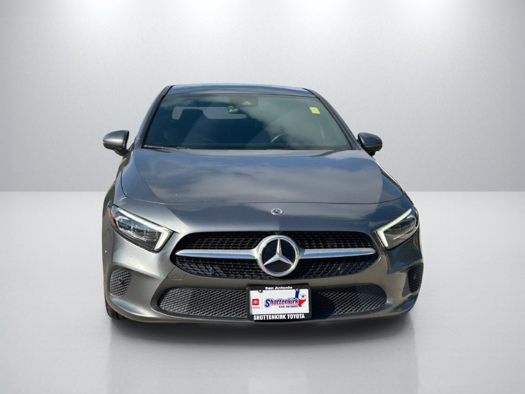 Used 2022 Mercedes-Benz A 220 image 2