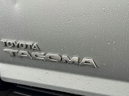 Used 2012 Toyota Tacoma 4x4 Double Cab w/ TRD Off-Road Pkg image 7