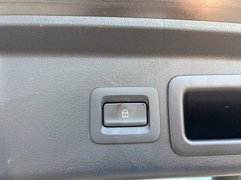 Certified 2025 MAZDA CX-30 AWD 2.5 S w/ Preferred Package image 30