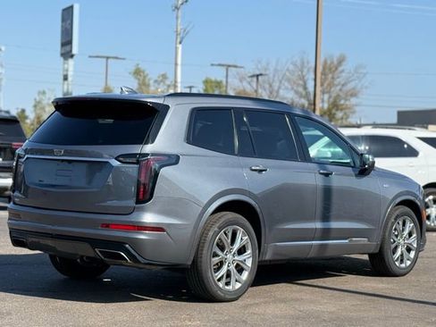 Used 2020 Cadillac XT6 Sport image 41