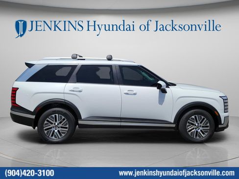 New 2026 Hyundai Palisade SEL Premium FWD image 2