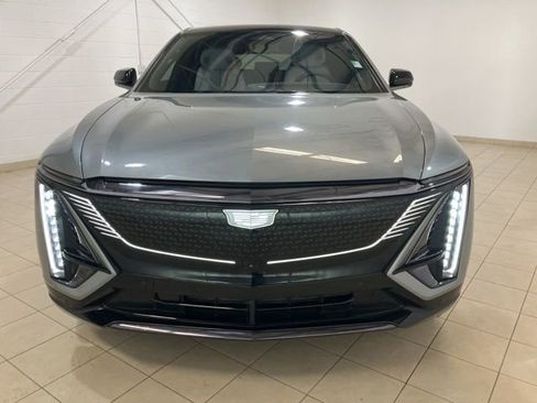 Used 2024 Cadillac Lyriq Sport image 8