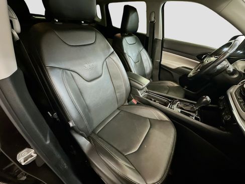 Used 2022 Jeep Compass Limited w/ Elite Group image 33