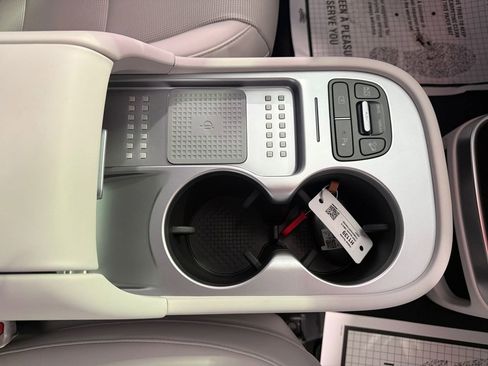 New 2026 Hyundai Ioniq 9 SEL w/ Tow & Go Package image 19