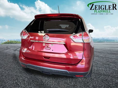 Used 2016 Nissan Rogue S AWD/4WD image 5