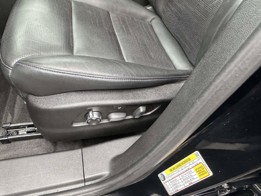 Used 2024 Cadillac XT4 Sport AWD/4WD image 20