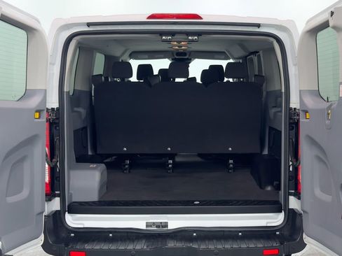 Used 2017 Ford Transit 150 XL image 9