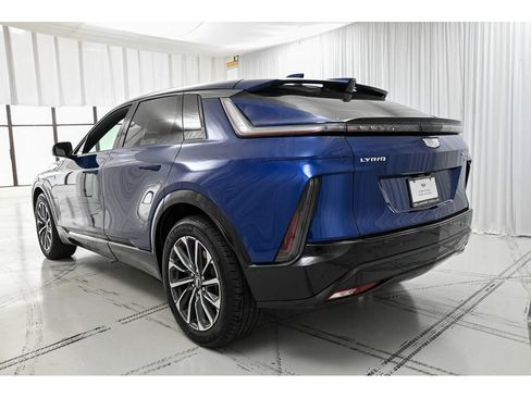 Certified 2024 Cadillac Lyriq Sport w/ LPO, Floor Liner Package AWD/4WD image 5