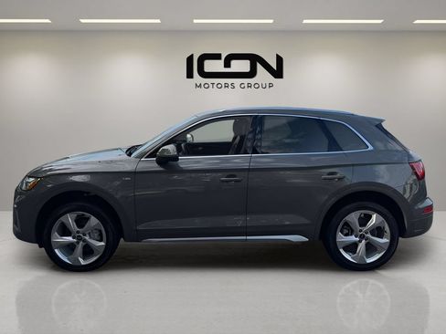 Used 2023 Audi Q5 2.0T Premium Plus w/ Premium Plus Package AWD/4WD image 2