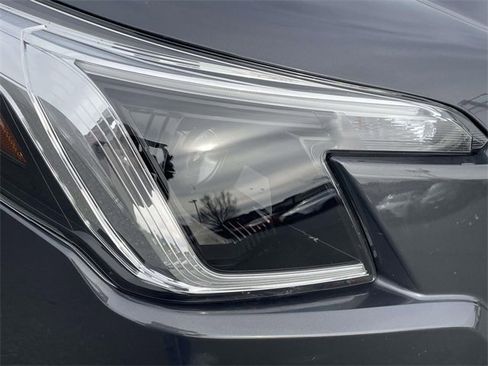 Used 2023 Subaru Forester Premium image 12
