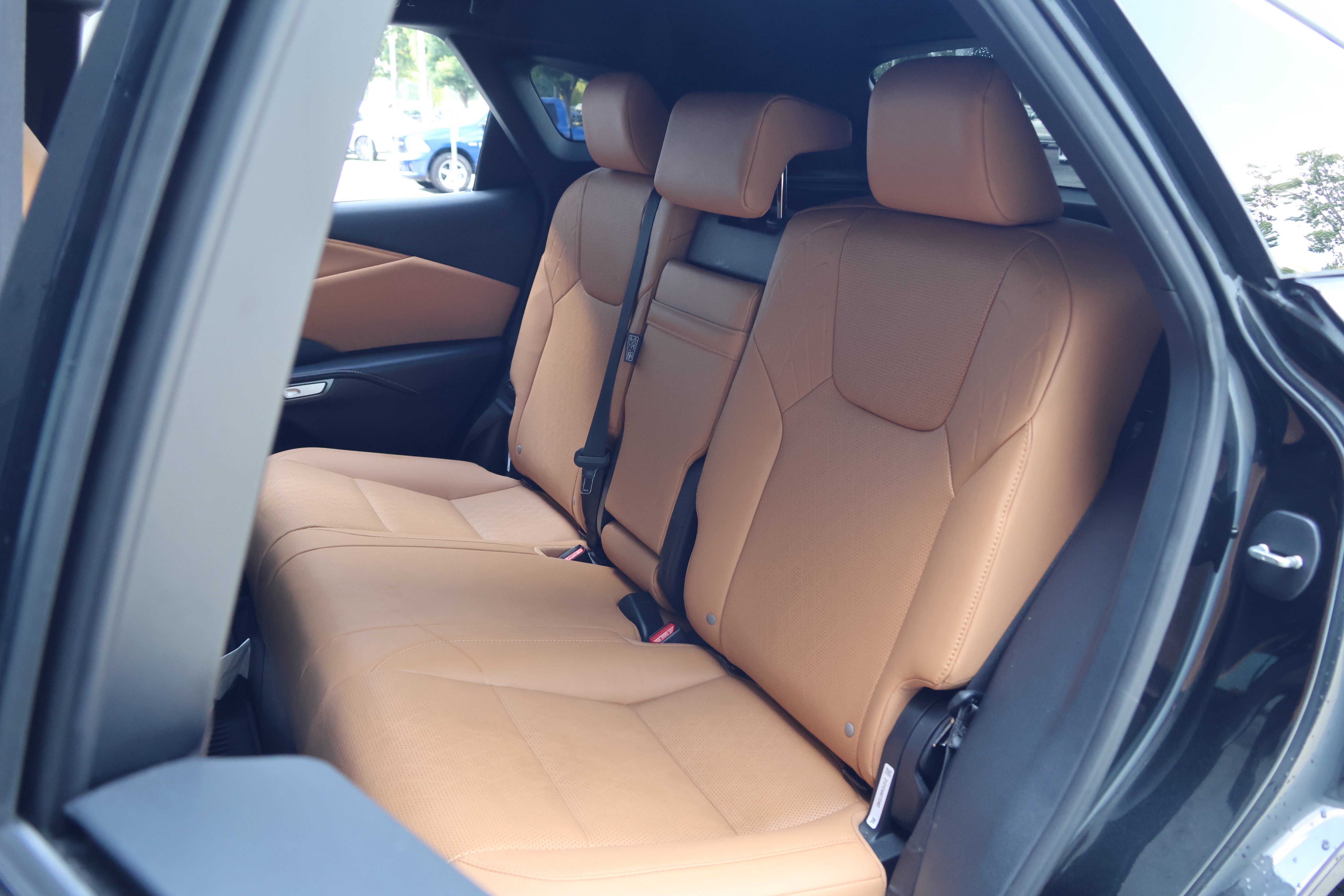 Used 2024 Lexus RX 350 Premium Plus w/ Convenience Package FWD image 36