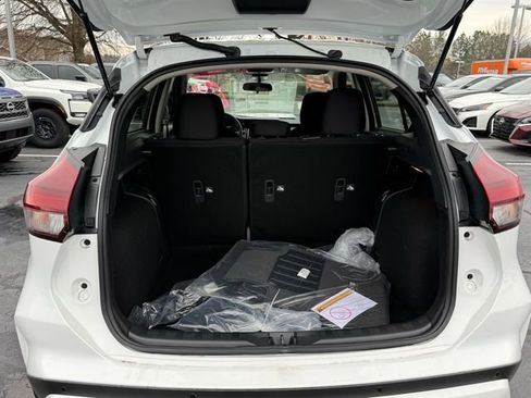 New 2025 Nissan Kicks Play S FWD image 14