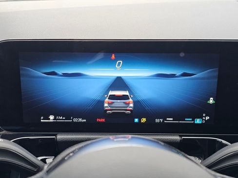 Used 2025 Mercedes-Benz GLA 250 4MATIC image 12