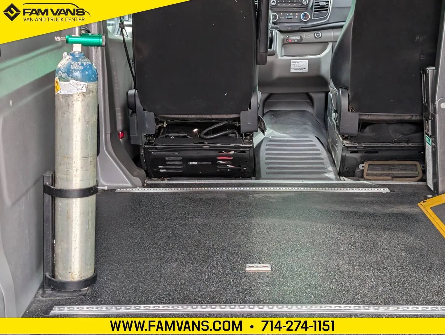 Used 2023 Ford Transit 150 Medium Roof RWD image 18