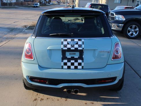 Used 2011 MINI Cooper S image 4