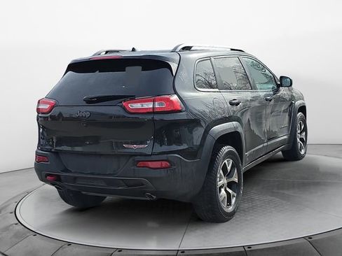 Used 2015 Jeep Cherokee Trailhawk w/ Cold Weather Group image 5