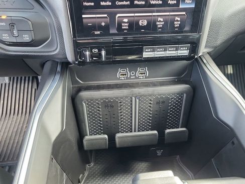 New 2025 RAM 2500 Laramie image 23