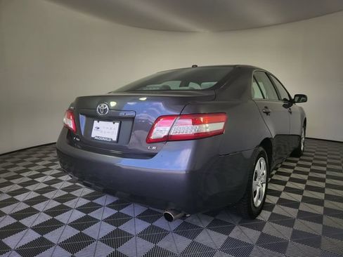 Used 2011 Toyota Camry LE FWD image 5