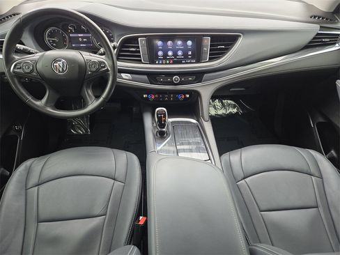 Used 2020 Buick Enclave Essence image 26