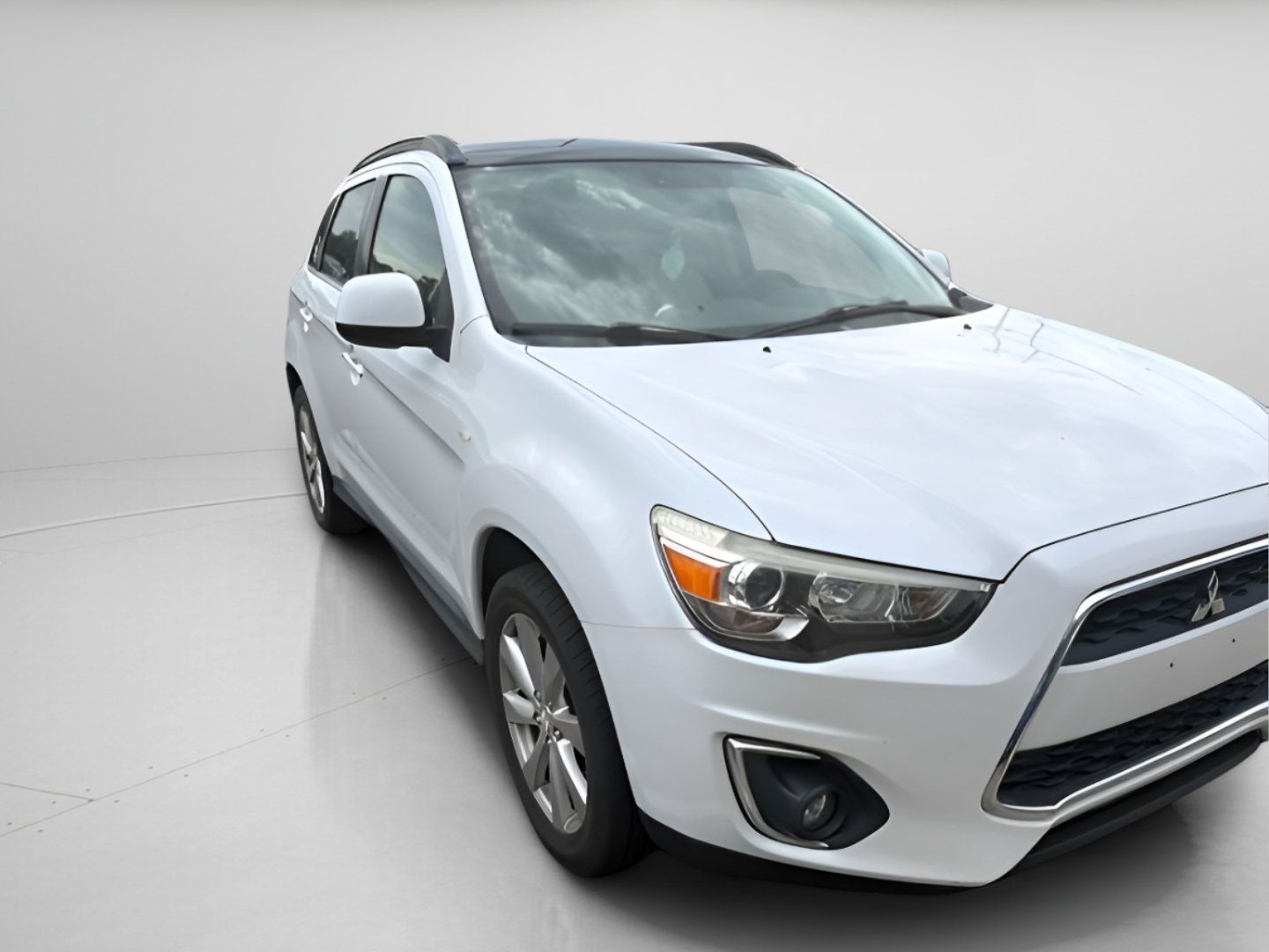 Used 2014 Mitsubishi Outlander Sport SE FWD image 5