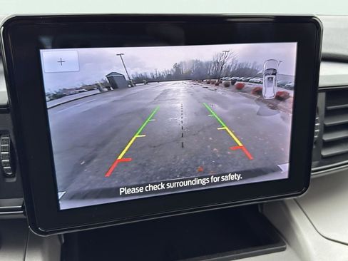 Certified 2022 Ford Explorer XLT w/ Class IV Trailer Tow Package image 29