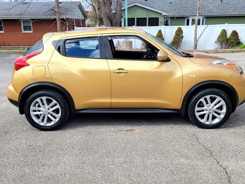Used 2014 Nissan Juke S image 2