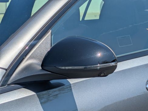 Used 2024 Mercedes-Benz C 300 4MATIC Sedan image 11
