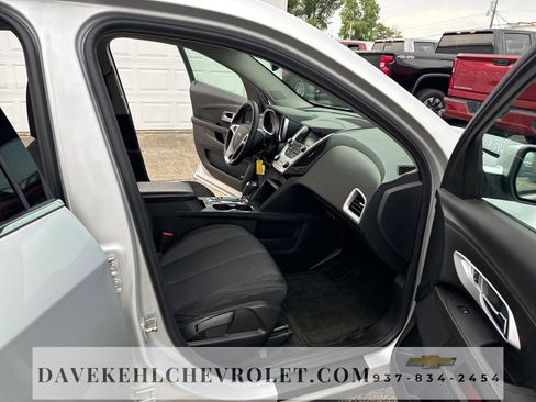 Used 2017 Chevrolet Equinox LT image 20