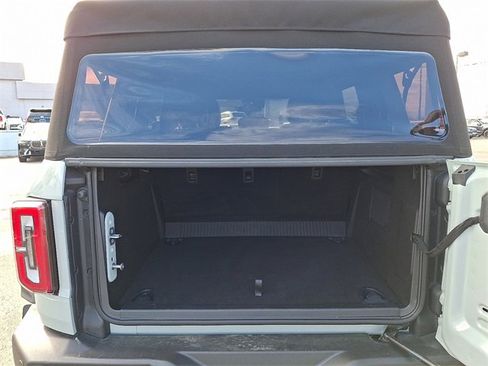 Used 2024 Ford Bronco Wildtrak image 29