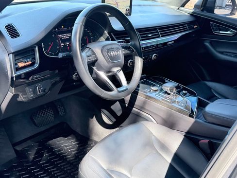 Used 2018 Audi Q7 3.0T Premium AWD/4WD image 11
