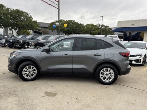 Used 2025 Ford Escape Active image 9