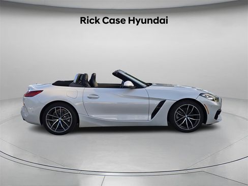 Used 2020 BMW Z4 sDrive30i w/ Convenience Package image 4