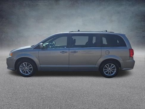 Used 2019 Dodge Grand Caravan SXT FWD image 7