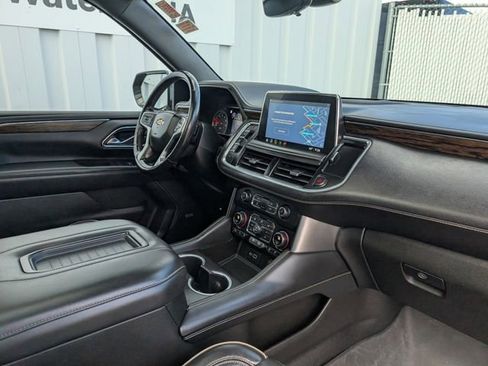 Used 2021 Chevrolet Tahoe Premier w/ Premium Package AWD/4WD image 35